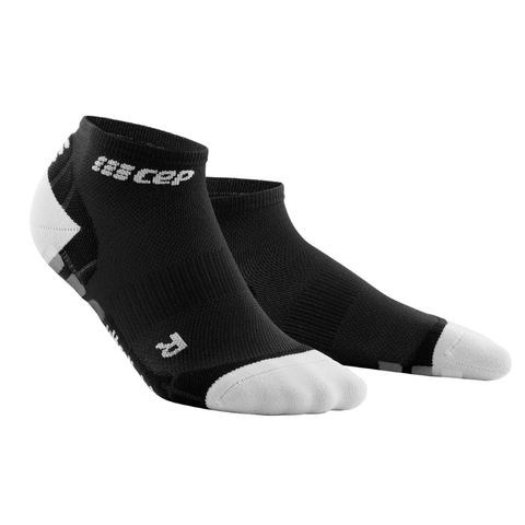 Image of cep-ultralight-low-cut-sokken-black-light-grey
